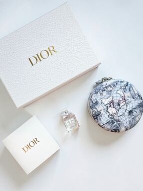 Dior Round Zip Pouch with Mini Miss Dior 5 mL